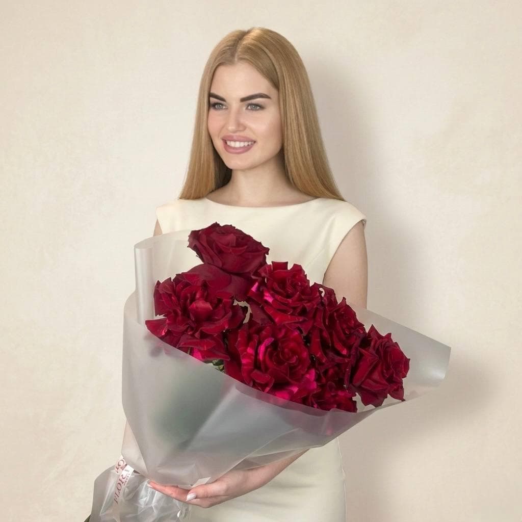 Букет роз: Французские розы 7шт / Красная роза шикарная️ Сорт: Red Panther (Ред Пантер)