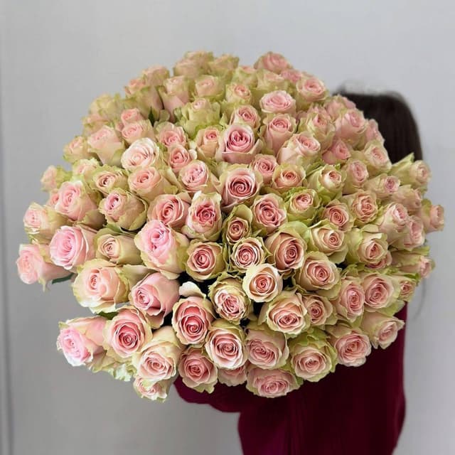 Нежная охапка роз Pink Mondial — 280 ₽/шт