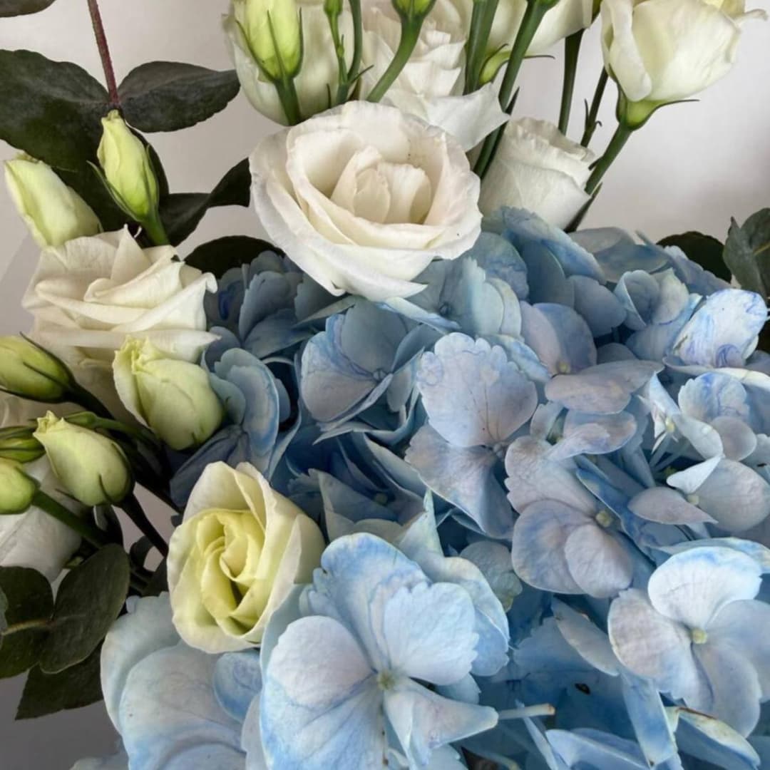 Красивый букет / Гортензия, эустома, эвкалипт